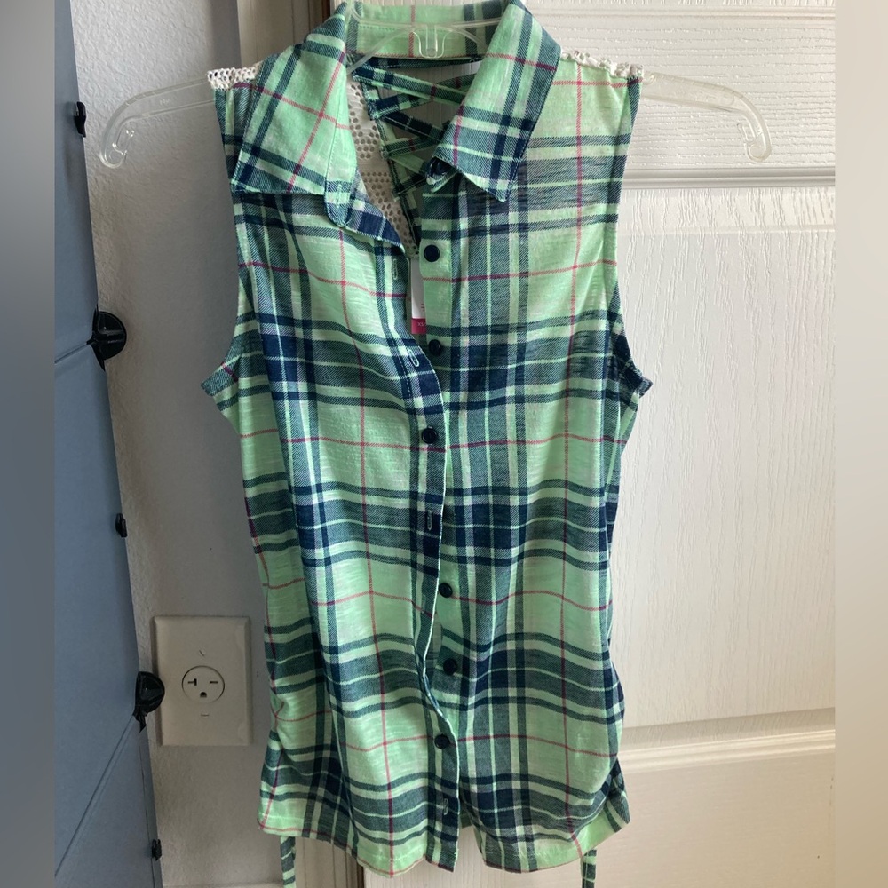No Boundaries Green and Blue Plaid Shirt